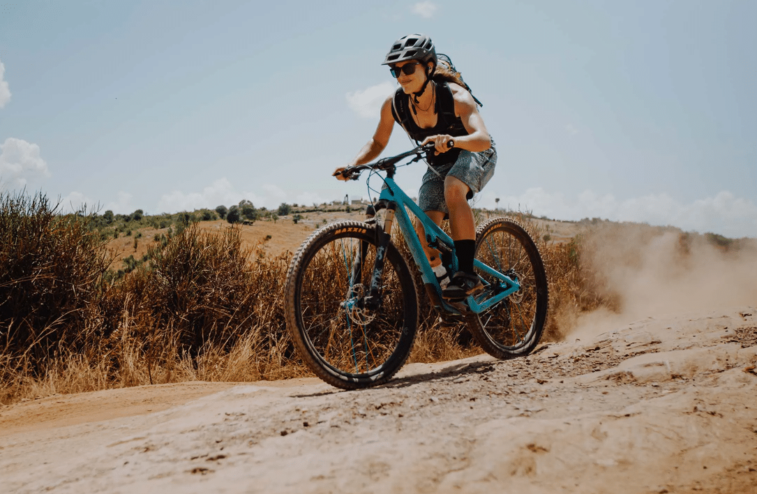 yeti cycles jacket